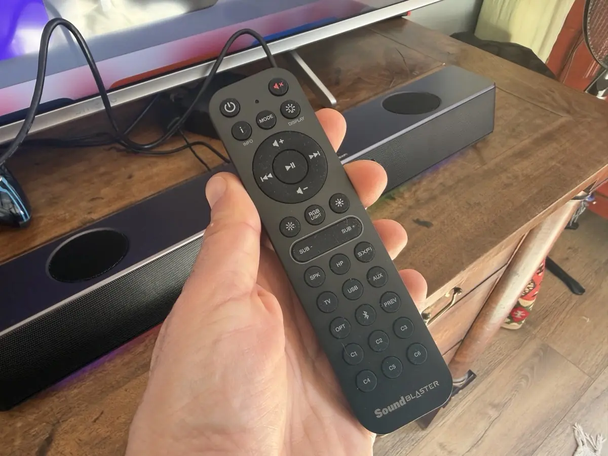 Test de la Creative Sound Blaster Katana V2X&nbsp;: une barre de son gaming qui fait plus que du gaming