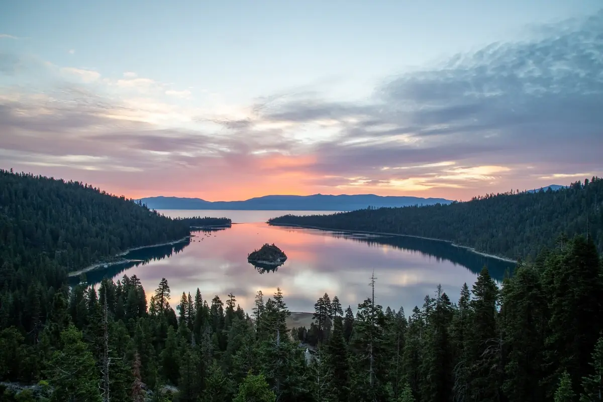 Emerald Bay - image Wikipedia