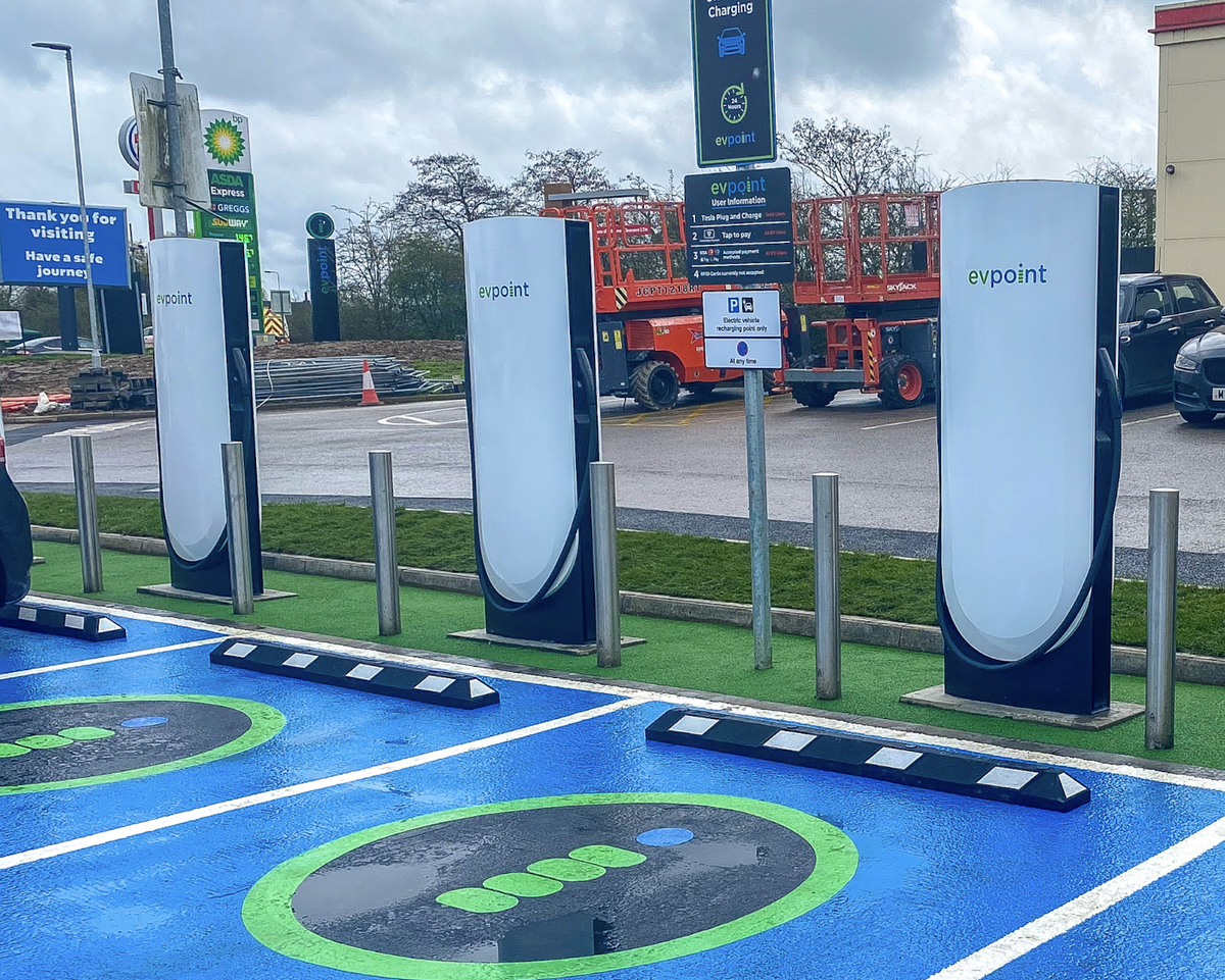 Le premier SuperCharger v4 "Non Tesla" a ouvert ses portes en Angleterre