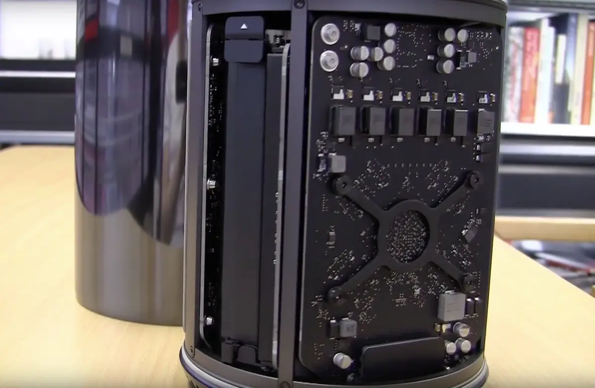 A défaut de les mettre à jour, Apple répare les GPU des Mac Pro 2013 (de 2015)