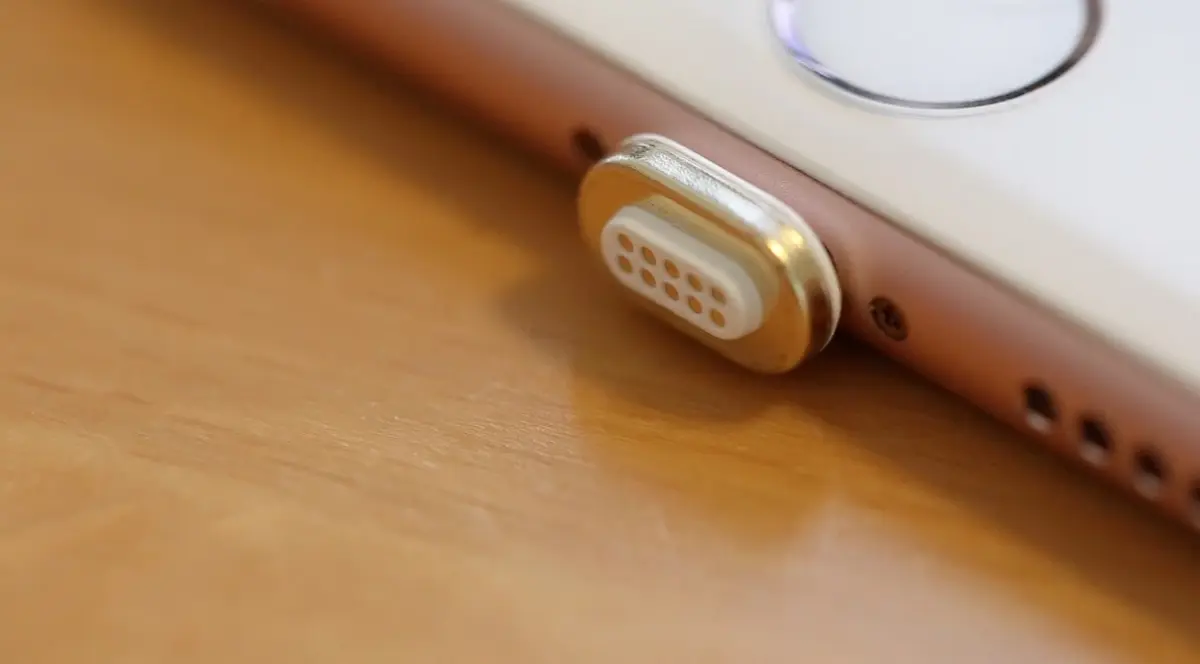 Test (+ vidéo) d'un câble lightning "magnétique (type MagSafe) pour iPhone