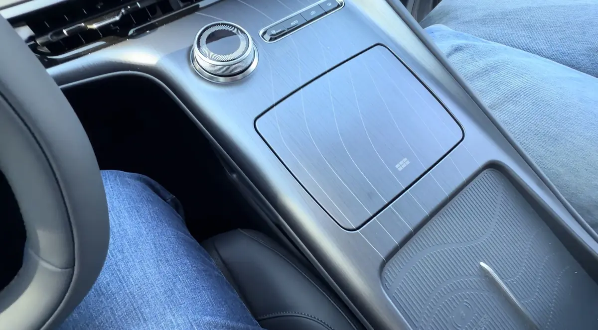 Essai Geely E5&nbsp;: une bonne le&ccedil;on de "premium" &agrave; Volkswagen et Stellantis&nbsp;!