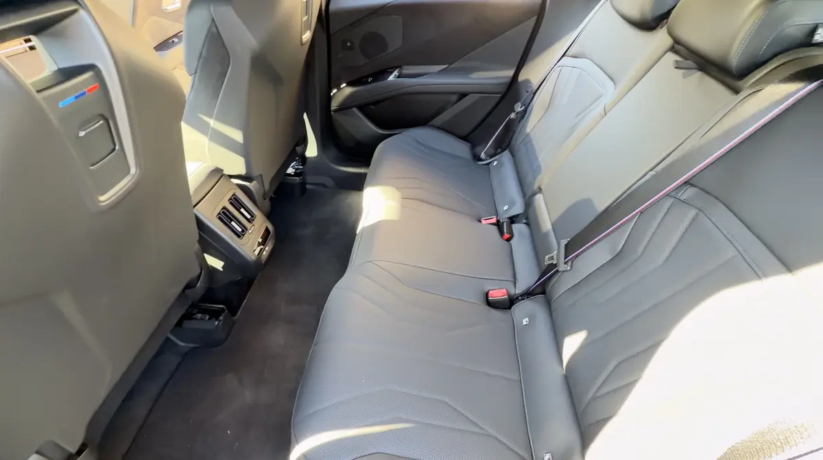 Test des écrans BMW 2026 (iX3, i3...) : une vraie révolution ?