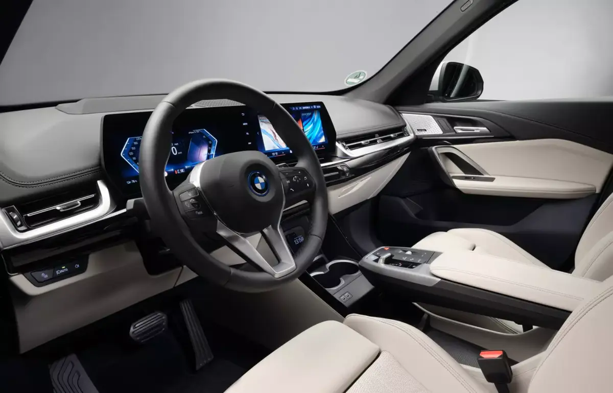 BMW iX1 : autonomie en hausse et bonus écologique. Mieux que le Model Y de Tesla ?