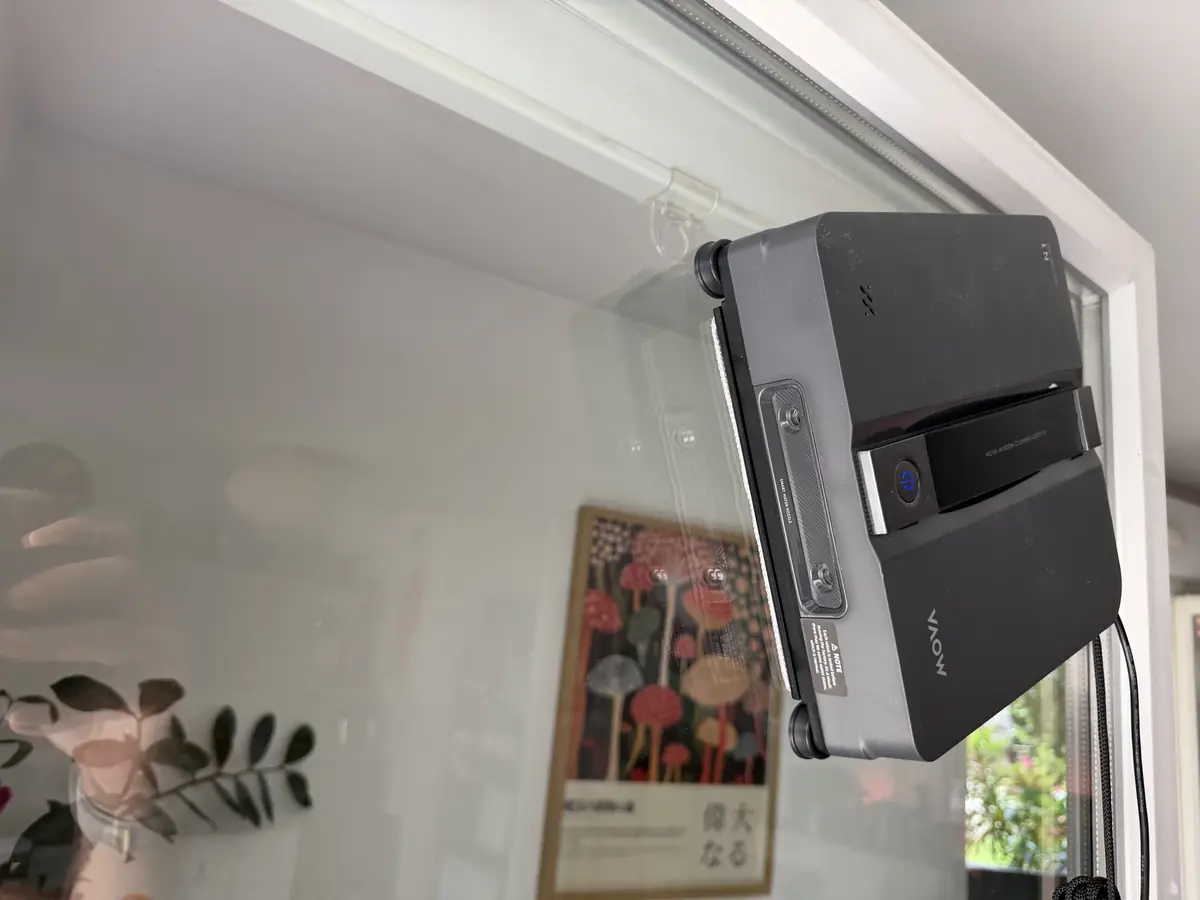 Test du Mova N1&nbsp;: pour 249 euros, ce petit robot m'a presque d&eacute;barrass&eacute; de la corv&eacute;e des vitres