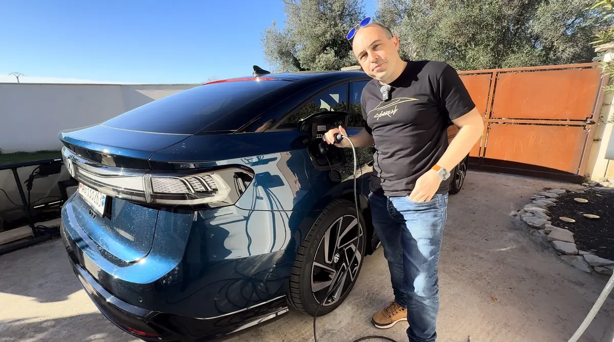 Ce chargeur sur prise 230V pour voiture &eacute;lectrique est ultra-compact&nbsp;! (+ Code promo)