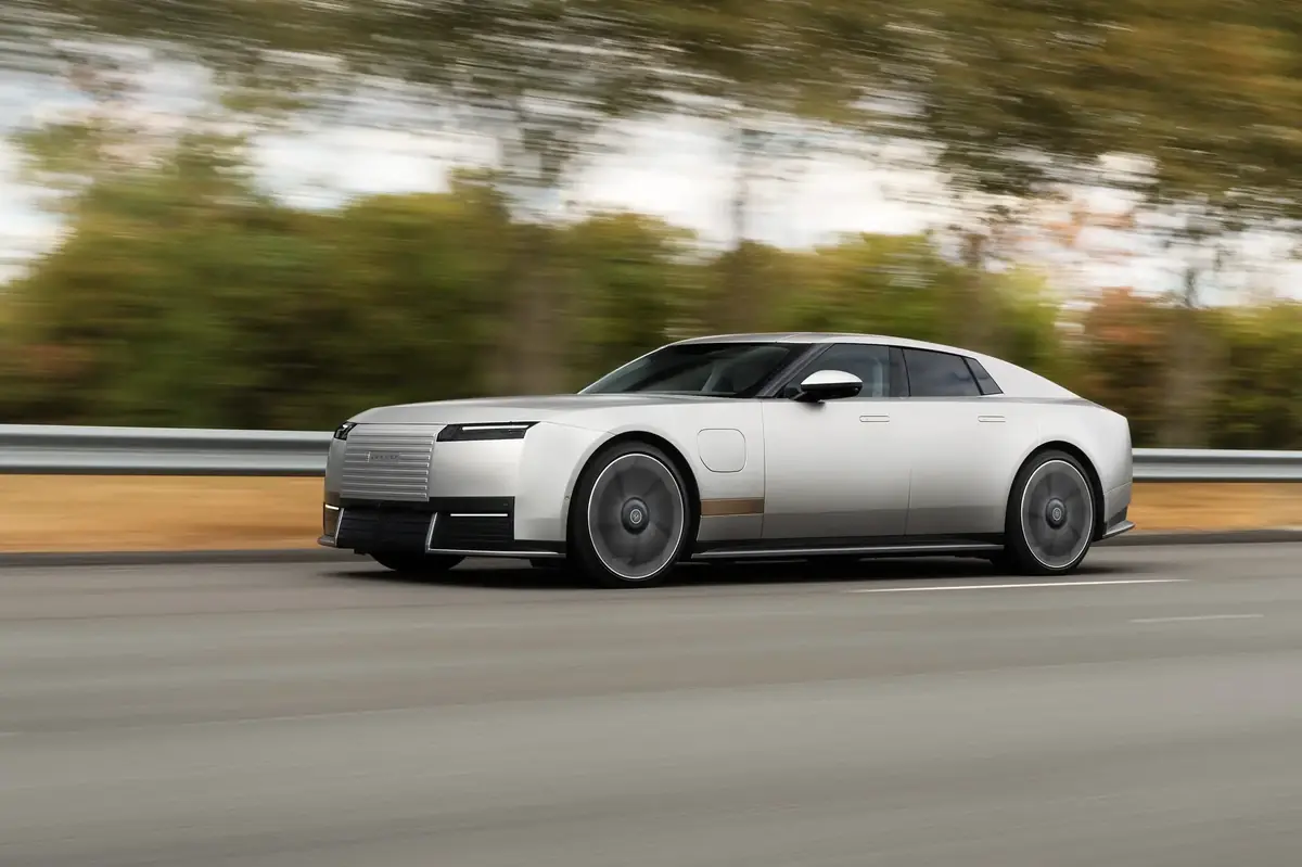 Jaguar Type 01&nbsp;: la GT &eacute;lectrique de 1 030 ch &agrave; 160 000 euros du dernier espoir