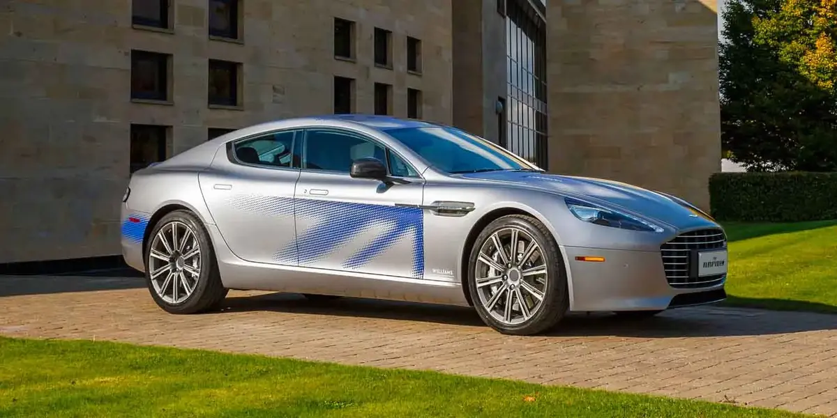 James Bond conduirait bientôt une voiture électrique ! Il était temps, non ?