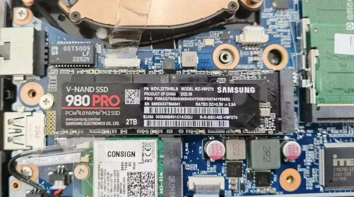 Ce faux SSD Samsung 980 Pro trompe même le logiciel du constructeur !