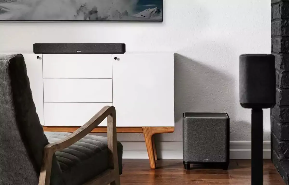 Un subwoofer sans fil pour un kit 5.1 compatible AirPlay 2 chez Denon