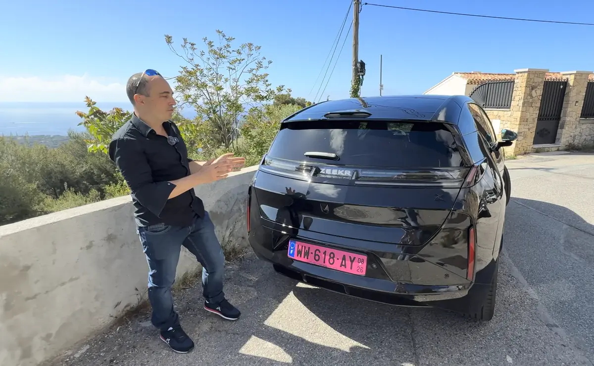 On essaie toutes les Zeekr, la marque chinoise de luxe qui d&eacute;barque en France&nbsp;!