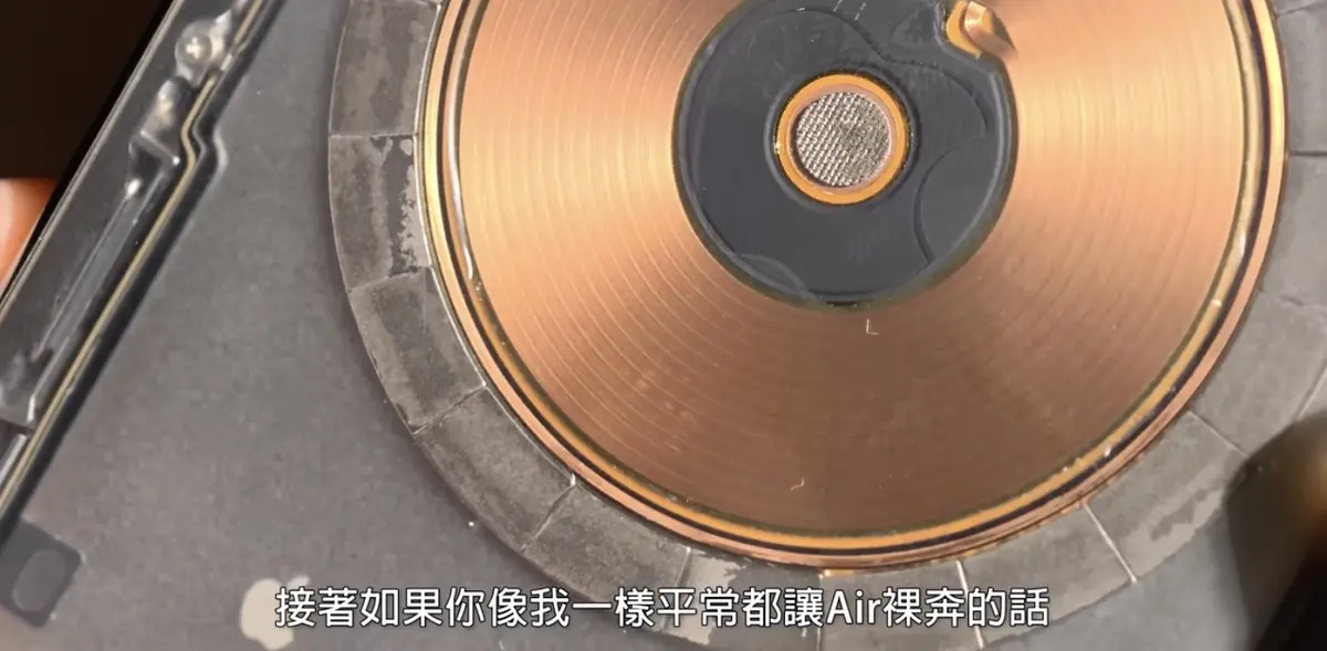 Un YouTuber rend l'iPhone Air transparent et lui greffe un tiroir SIM