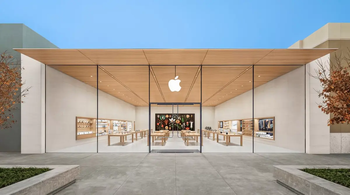 Ils passent par les toilettes pour voler un demi million de dollars dans un Apple Store