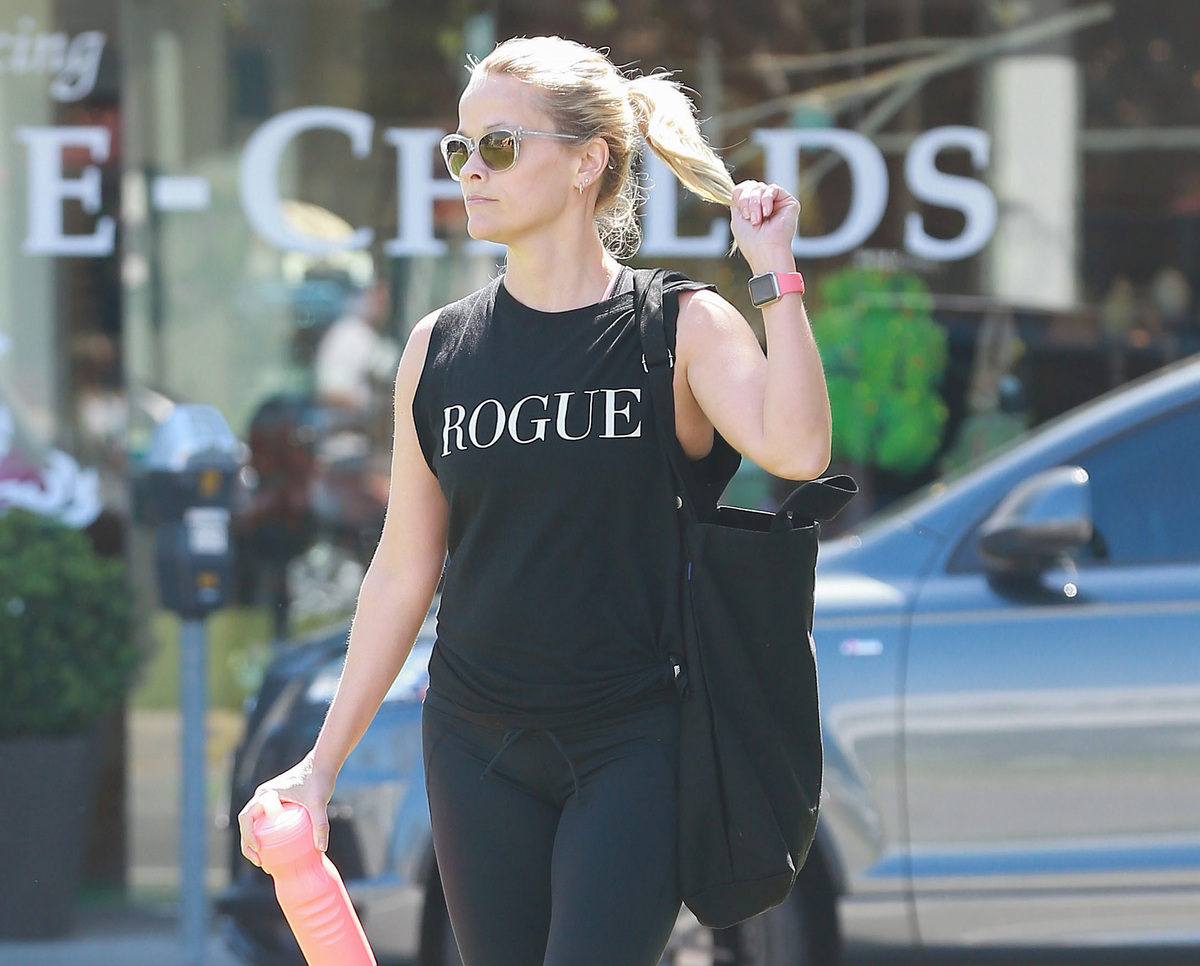 People : Romee Strijd, Paris Hilton, Reese Witherspoon, Jennifer Garner, Eiza Gonzalez