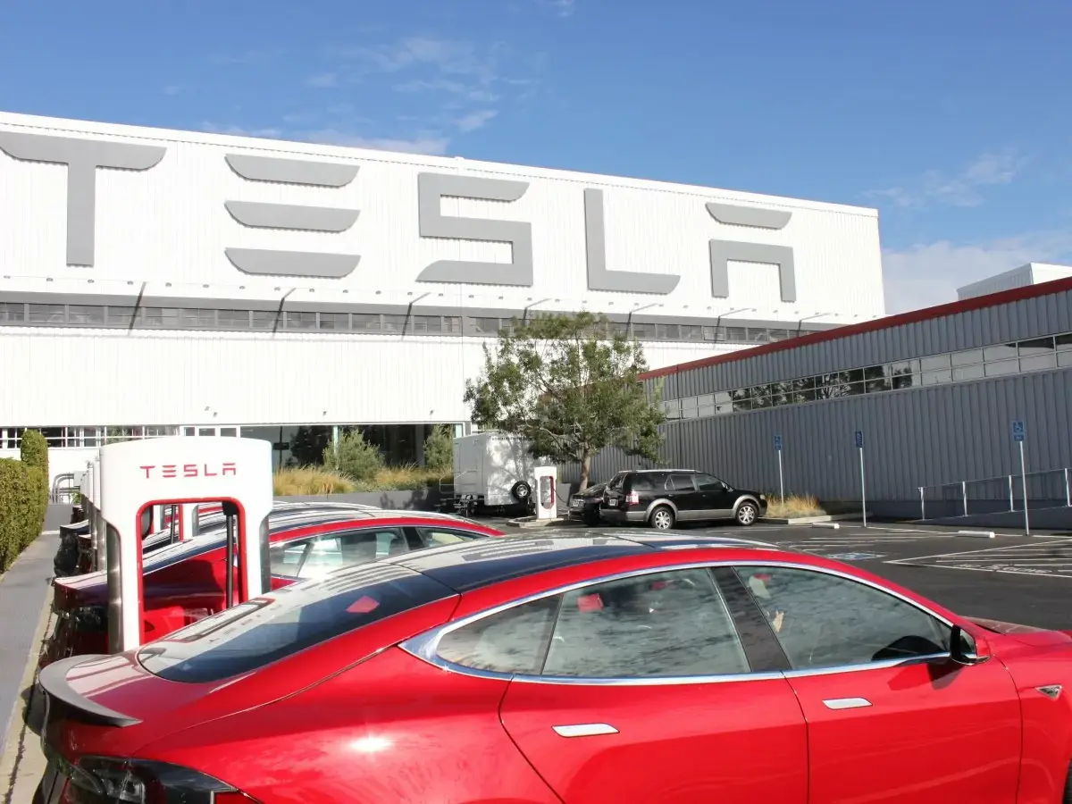 Ségolène Royal veut une usine Tesla à la place de la centrale de Fessenheim