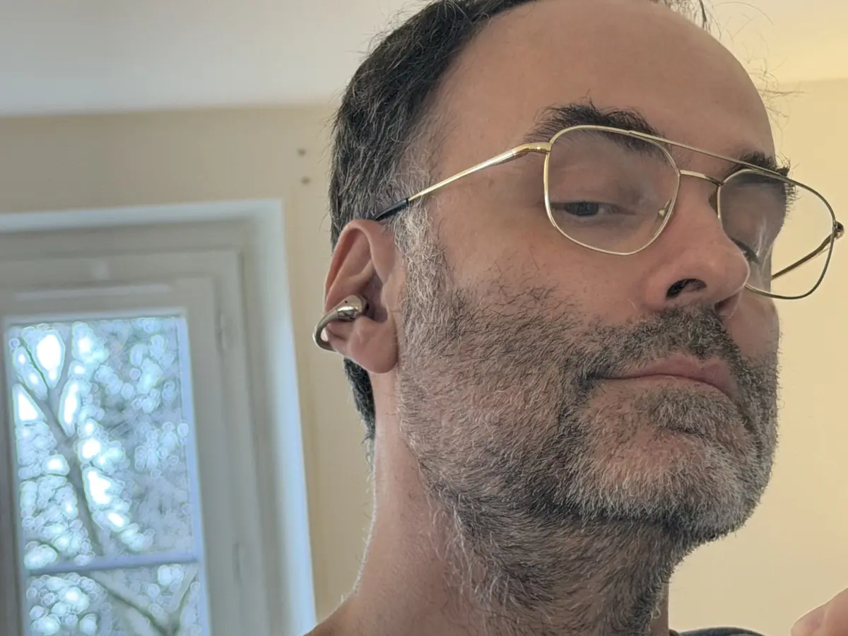 Test des Realme Buds Clip, les &eacute;couteurs qui ne vous feront plus jamais mal aux oreilles