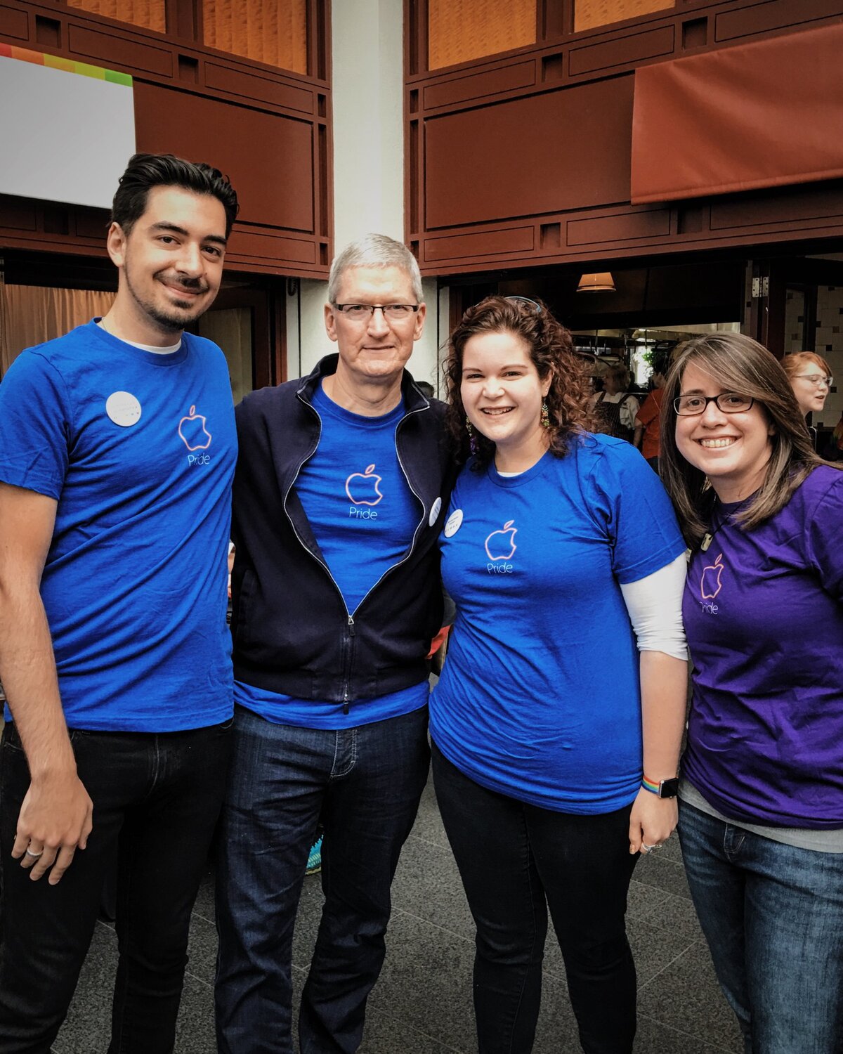 Apple à la Gay Pride de San Francisco (avec un bracelet spécial pour Apple Watch !)