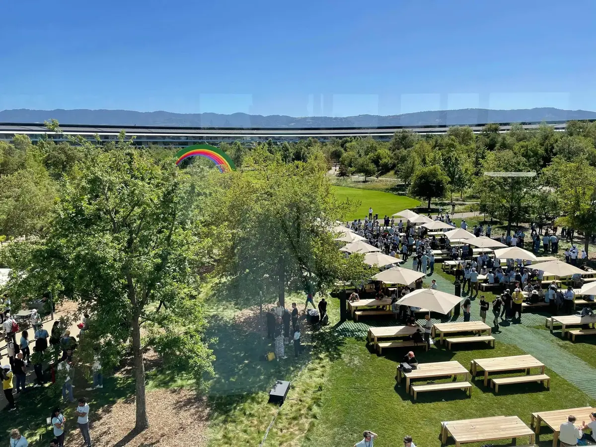 Quelques photos et vidéos exclusives d'Apple Park durant la WWDC 2022