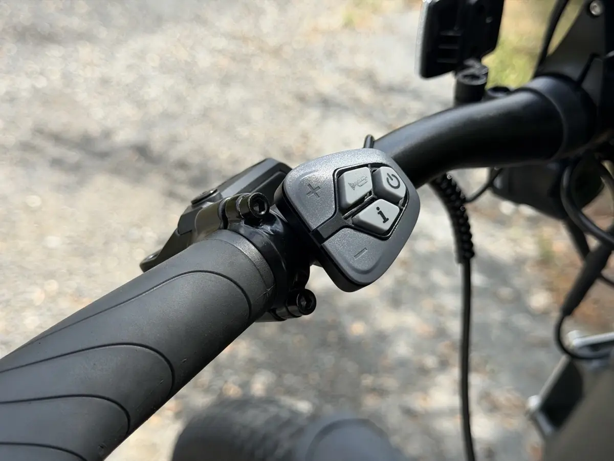 Des commandes simples et facilement accessibles