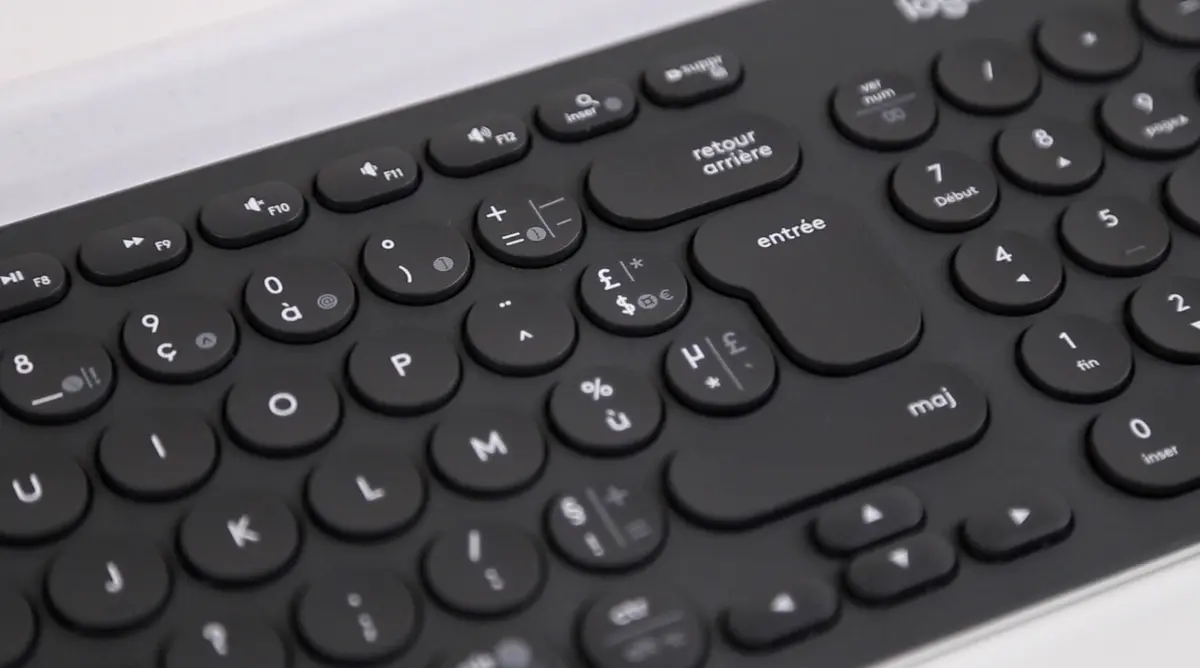 Test du clavier Logitech K780 : l'accessoire "multi-device" ultime ?