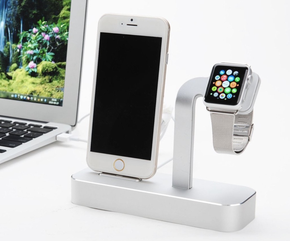 Promos : stations d'accueil pour Apple Watch dès 27€ et enceinte JBL Charge 2+ à 99€