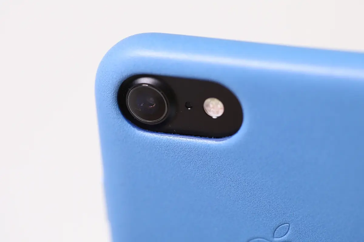 iPhone 7 : aperçu des nouvelles coques en cuir "Bleu Méditerranée"