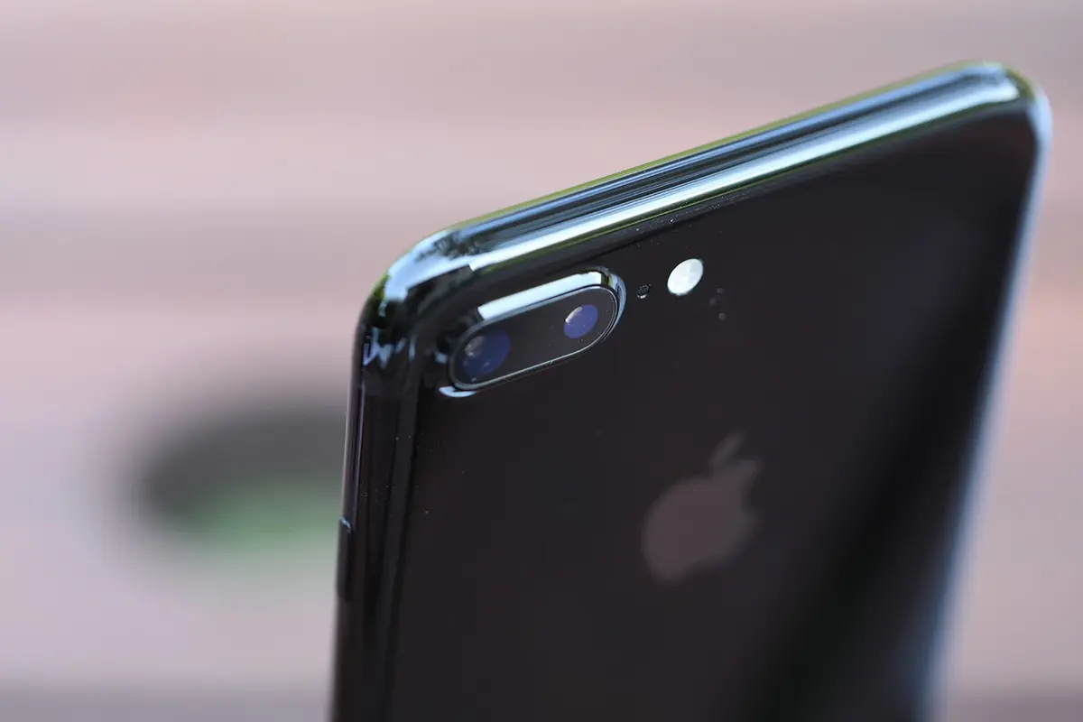 L'iPhone 7 Plus Noir de Jais en photos et en vidéo (4k) sur Mac4Ever !