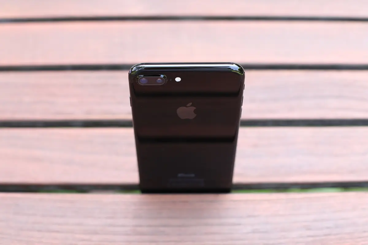 L'iPhone 7 Plus Noir de Jais en photos et en vidéo (4k) sur Mac4Ever !