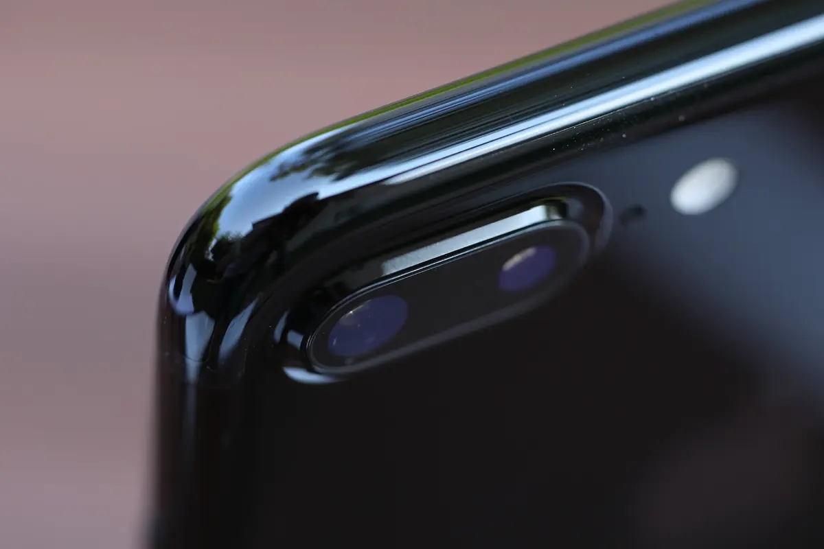 L'iPhone 7 Plus Noir de Jais en photos et en vidéo (4k) sur Mac4Ever !