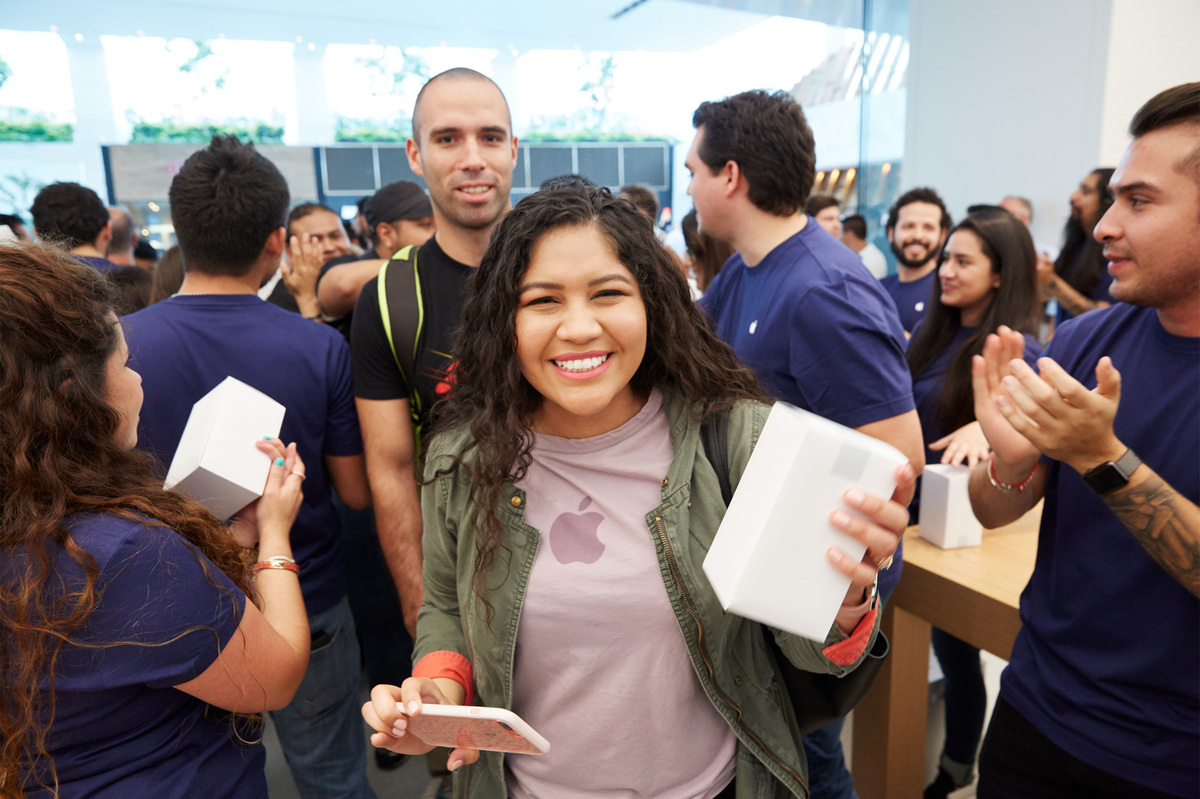 Quelques photos de l'ouverture du premier Apple Store de Mexico