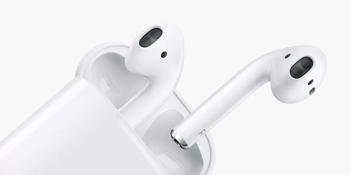 Les AirPods plus séduisants que l'Apple Watch Series 2 ?