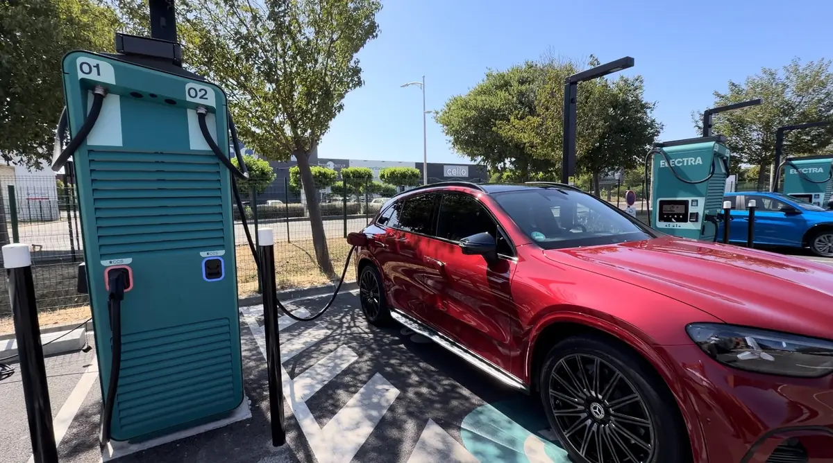 P&eacute;nalit&eacute;s abusives et tarifs opaques&nbsp;: la "charge lente" des voitures &eacute;lectriques vire &agrave; l'arnaque&nbsp;!