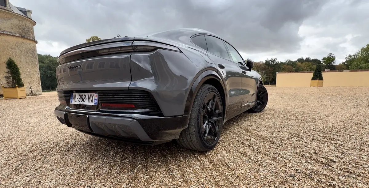 Essai Porsche Cayenne &eacute;lectrique&nbsp;: circuit, off-road, recharge, 1000CV... il nous a bluff&eacute;s&nbsp;!