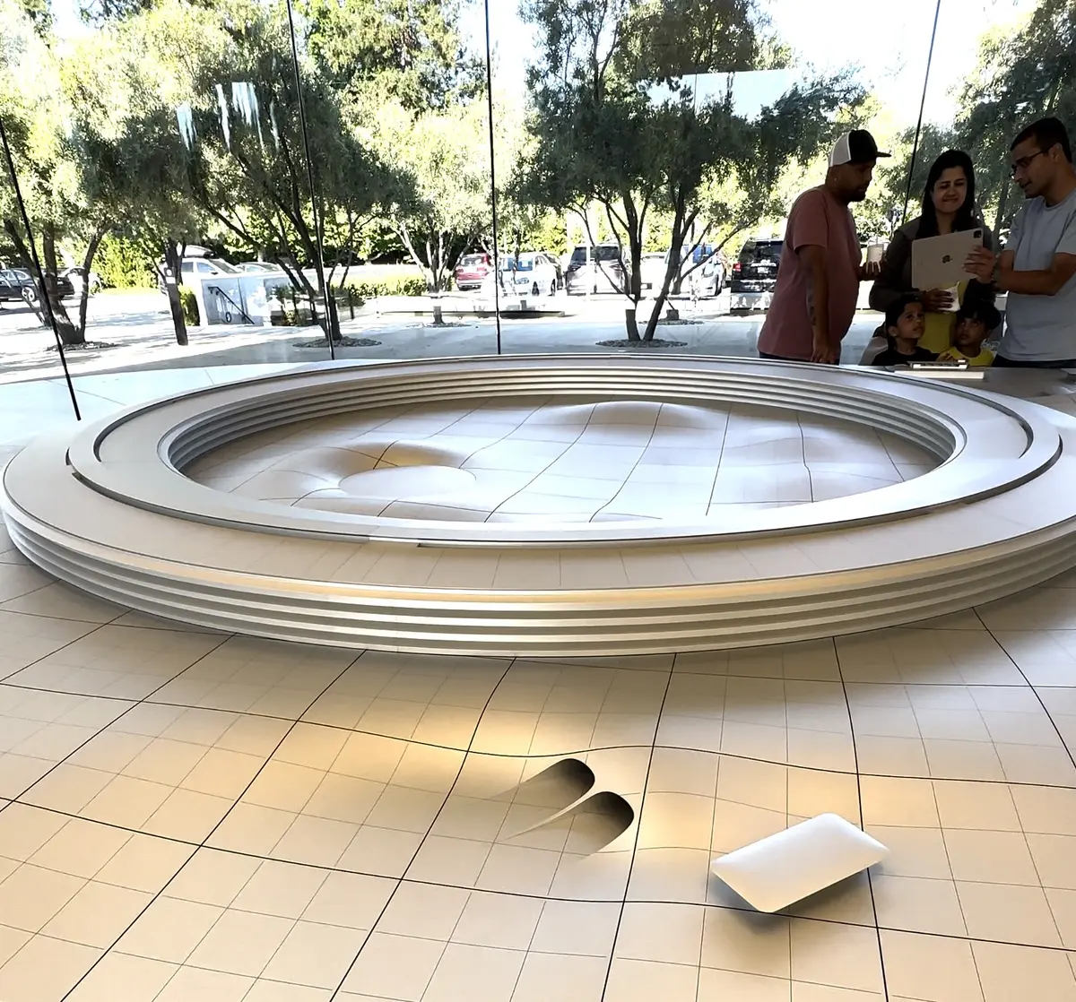 On est allé à Apple Park, une visite (presque) sans intérêt