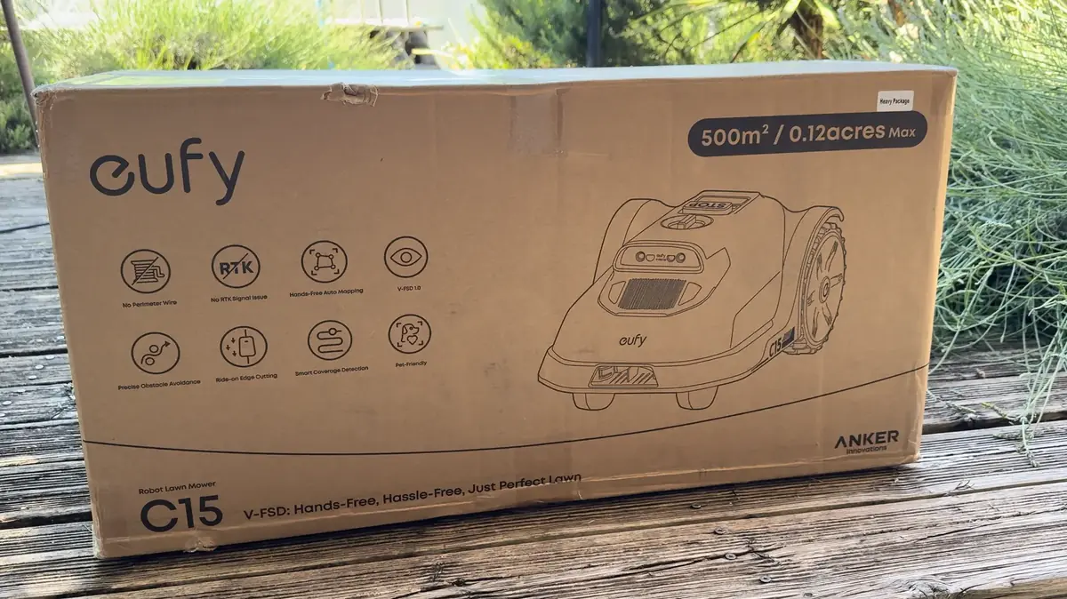Test Eufy C15&nbsp;: le premier robot-tondeuse d&rsquo;Anker peut-il convaincre&nbsp;?