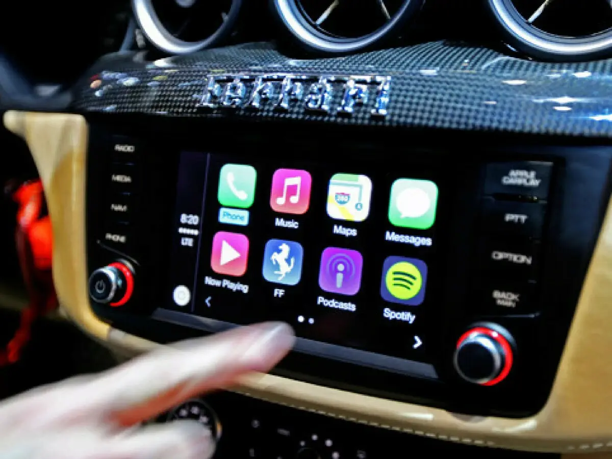 CarPlay : un système en réalité augmentée qui pourrait intéresser Apple (ou pas)