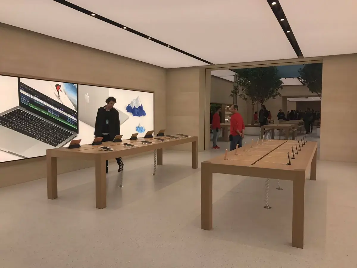 Visite du nouvel Apple Store parisien du marché Saint-Germain (photos)