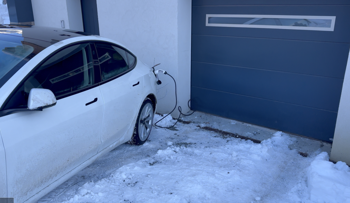 Test et installation de la borne de recharge BENY avec délestage pour voiture électrique