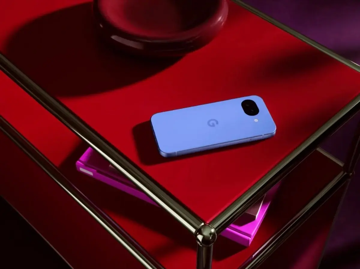 Google Pixel 10a&nbsp;: m&ecirc;me prix, m&ecirc;me puce, mais un design plus&hellip; plat