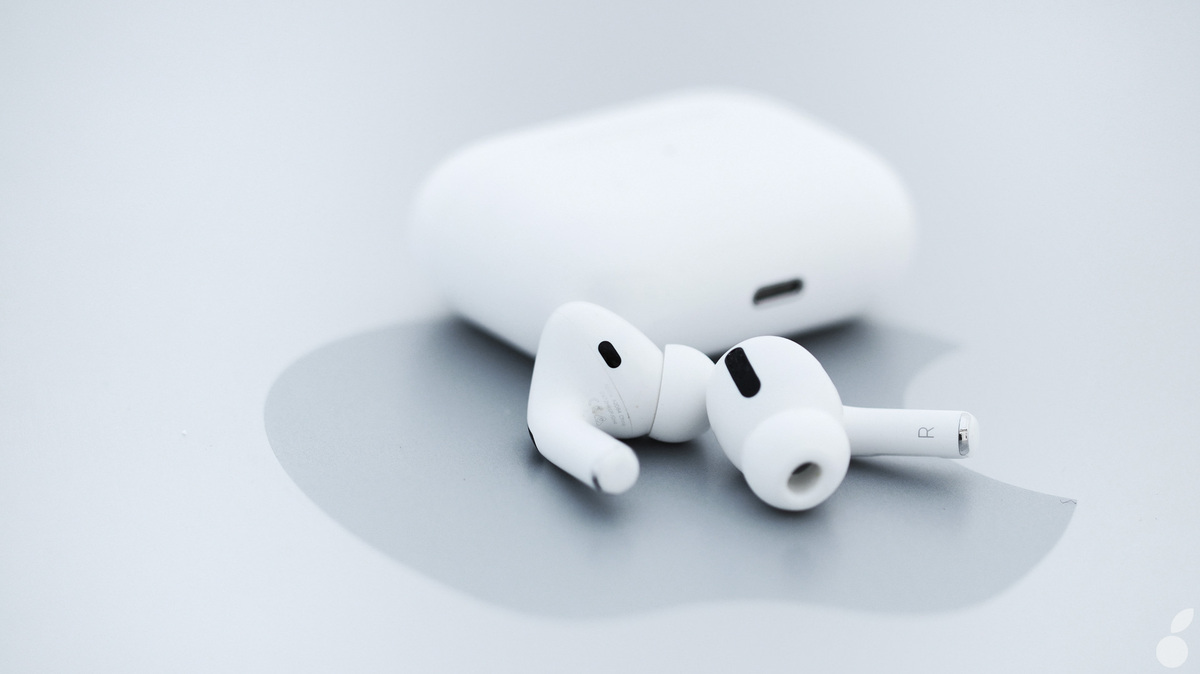 Sebastian Vettel poursuit les voleurs de son sac et de ses AirPods grâce à Localiser !