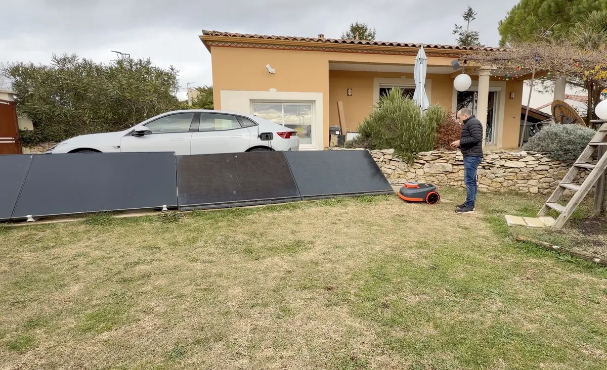 Test Navimow H206&nbsp;: un robot-tondeuse avec LIDAR et AirTag int&eacute;gr&eacute;s pour les grands jardins&nbsp;!