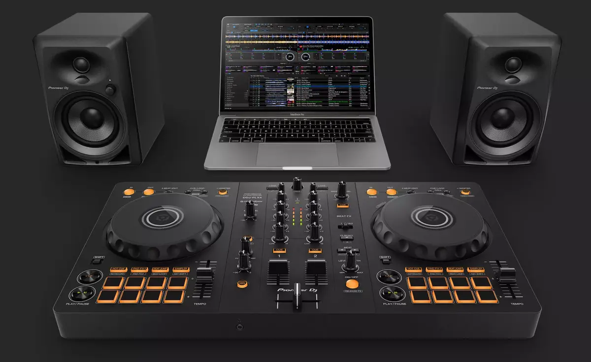 Pioneer simplifie l'accès au DJing avec le contrôleur DDJ-FLX4 (iPhone/Mac)