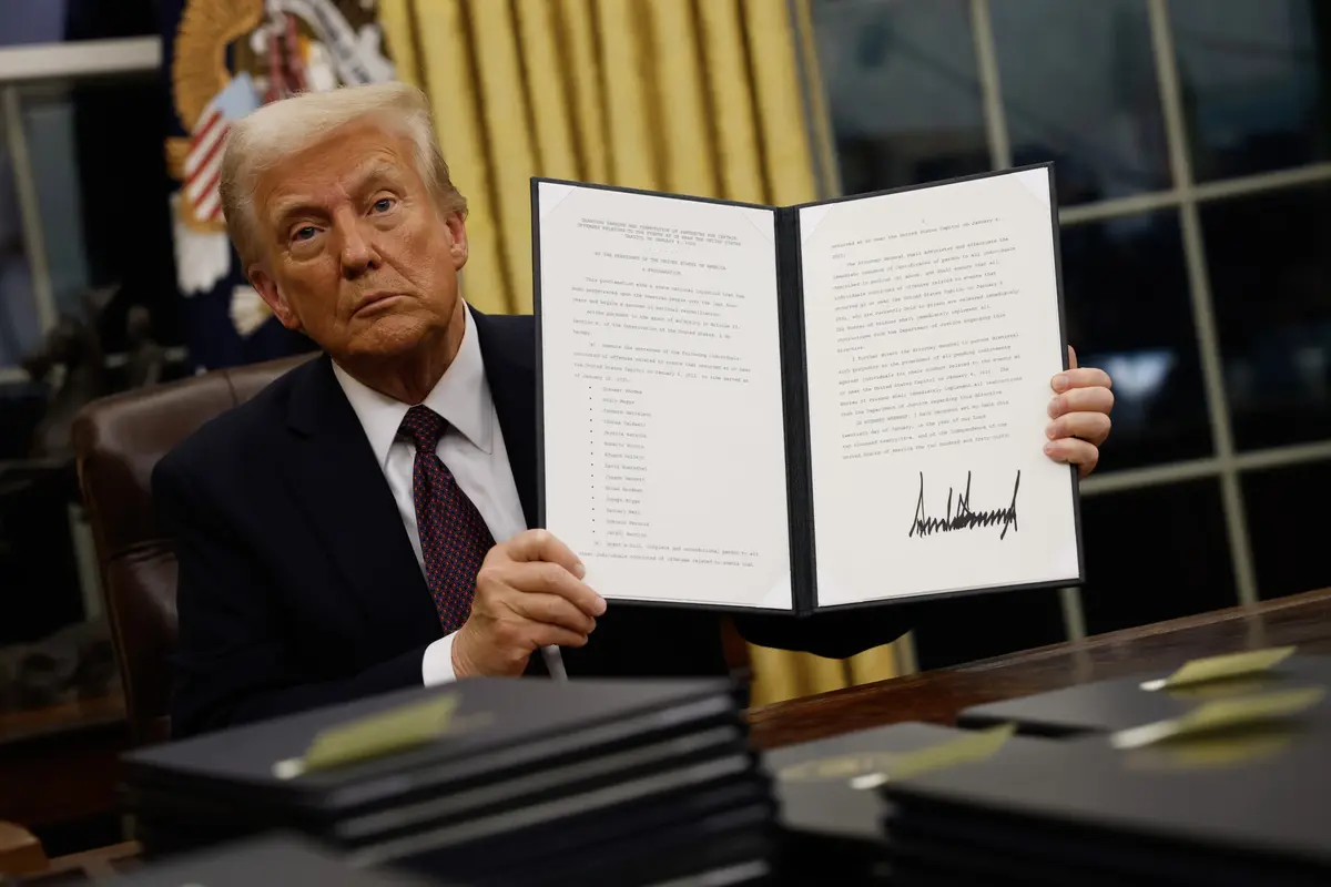 Donald Trump lève les restrictions sur les exportations de puces IA