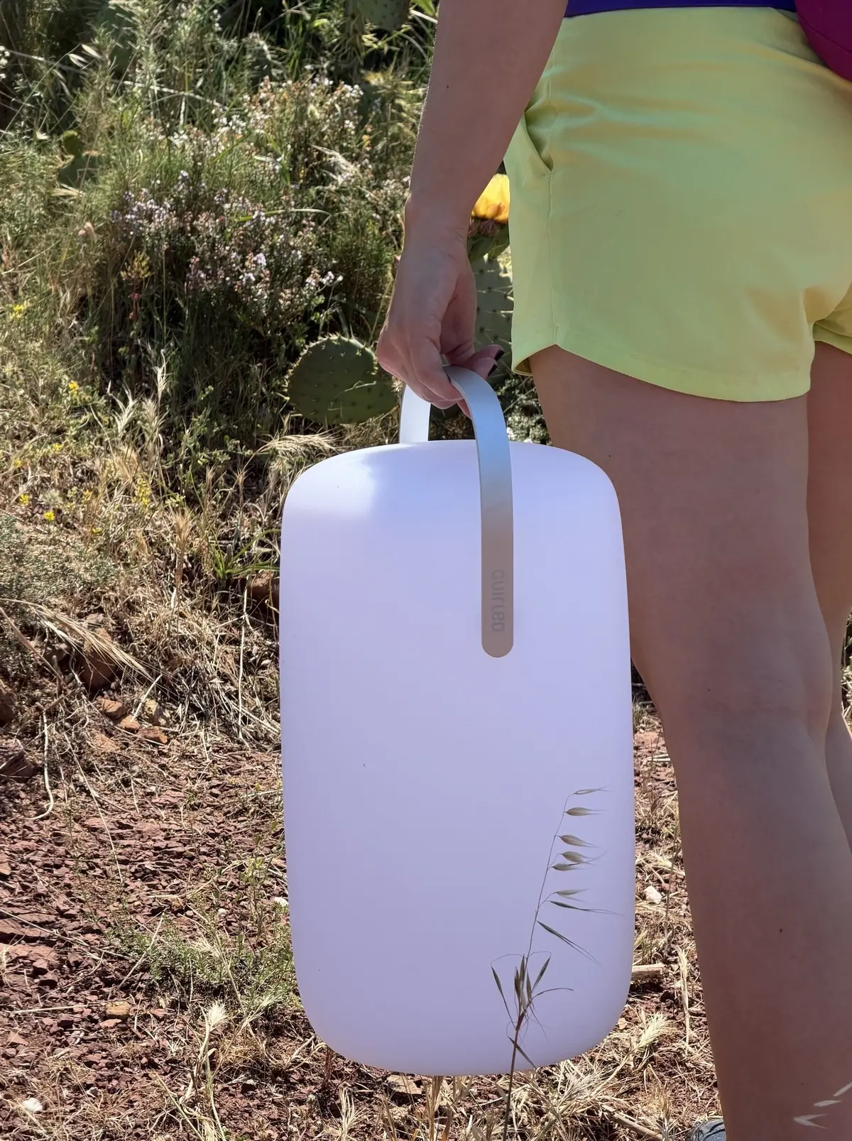 Test de la Lampe Nomade Solaire Guirled avec panneau invisible, parfait pour les soir&eacute;es d&rsquo;&eacute;t&eacute;&nbsp;?