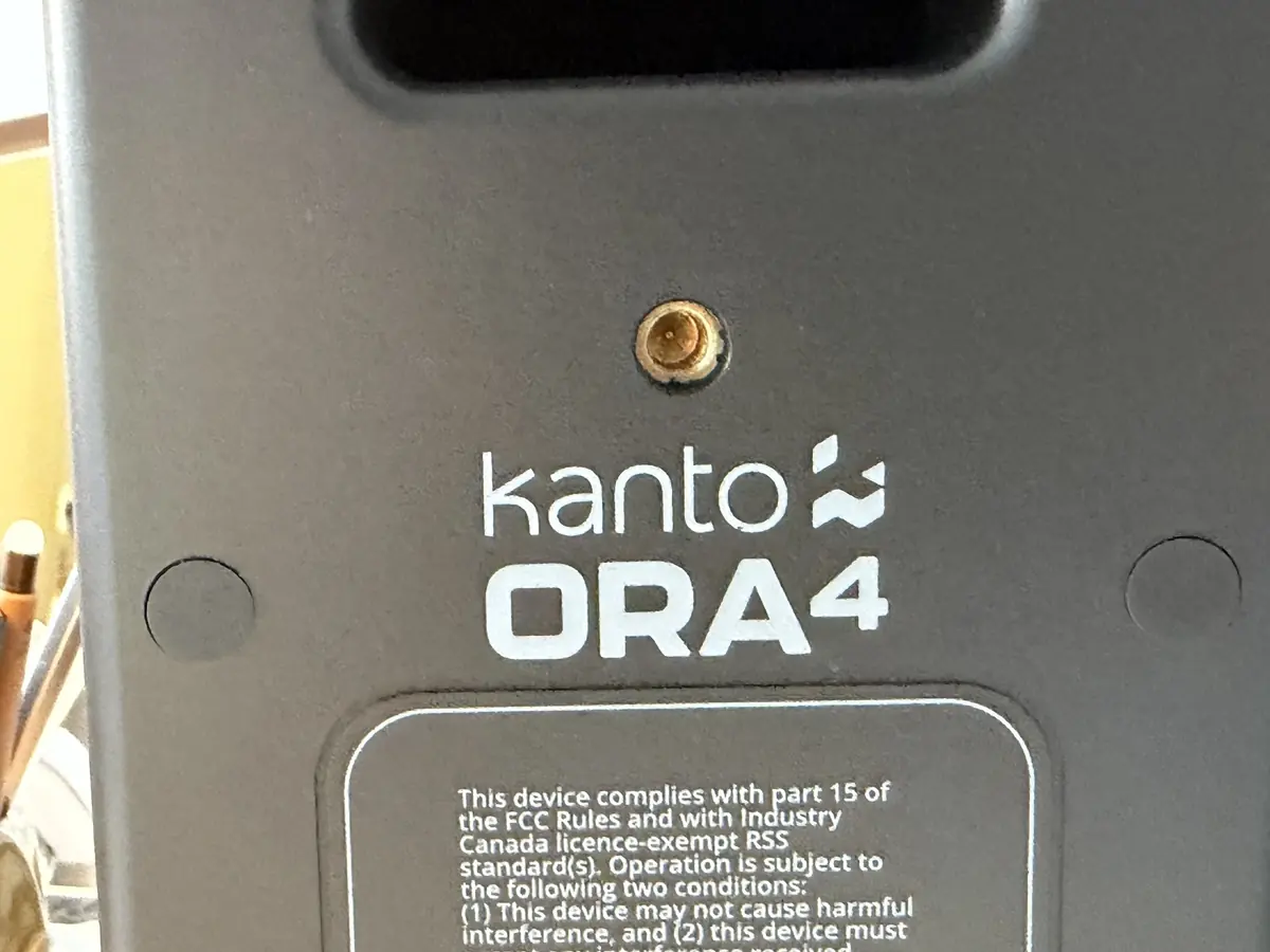 Test des Kanto ORA4&nbsp;: les enceintes de bureau qui changent tout