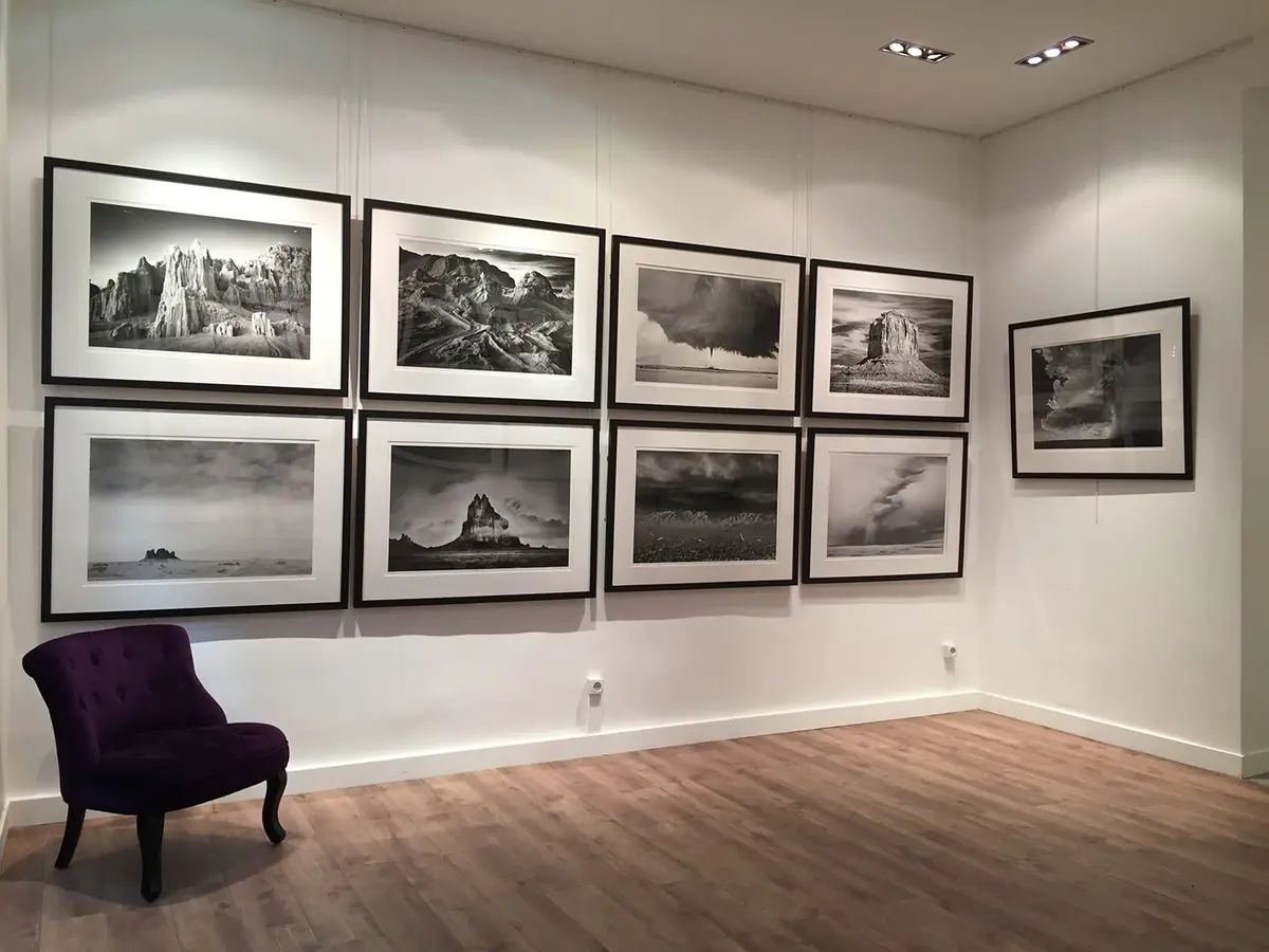 Quelques photos de l'expo Mitch Dobrowner à Paris (fonds d'écran Apple TV)