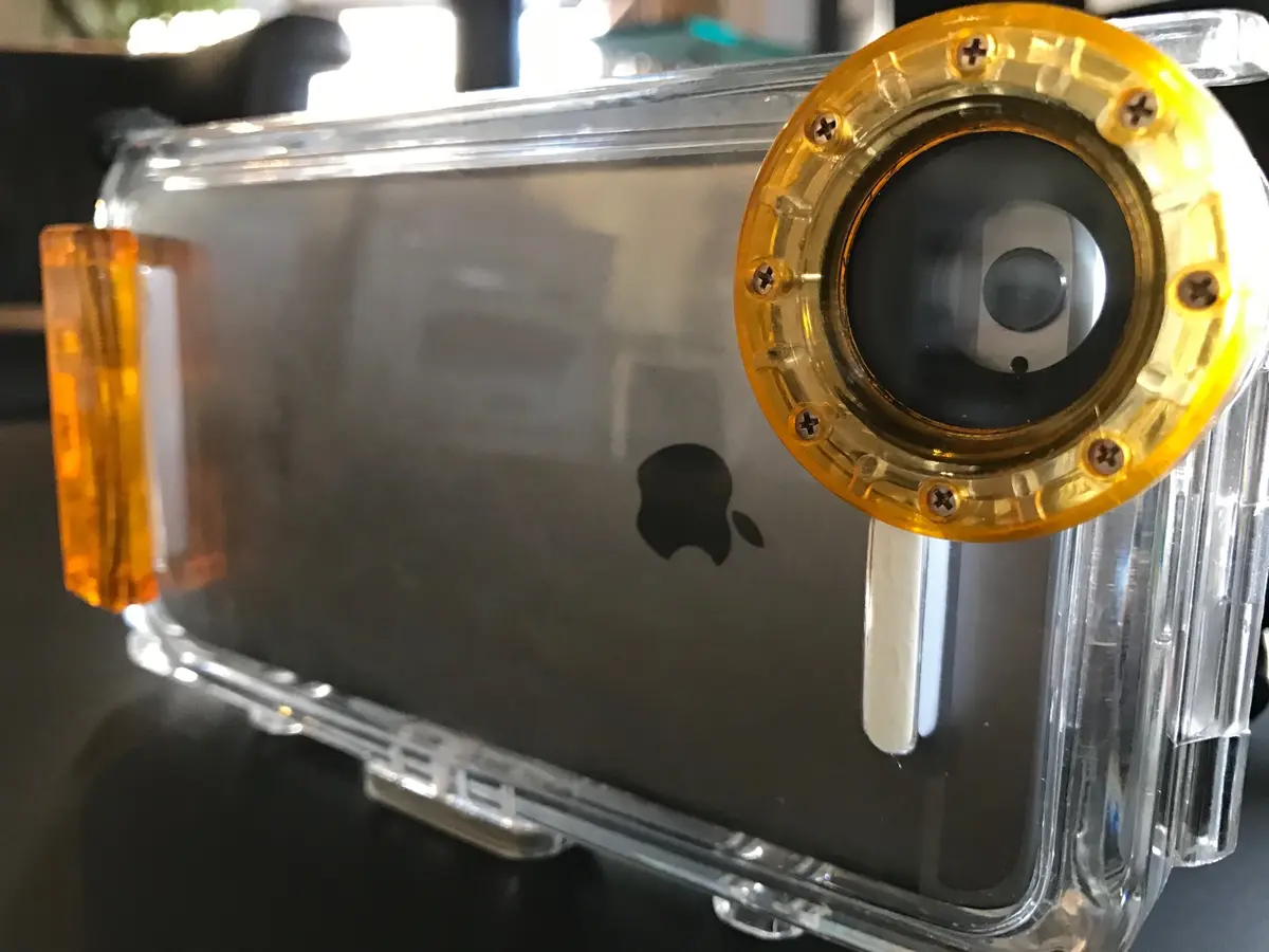 Comment filmer à l'iPhone dans un caisson étanche ? Tuto et démo en Martinique !