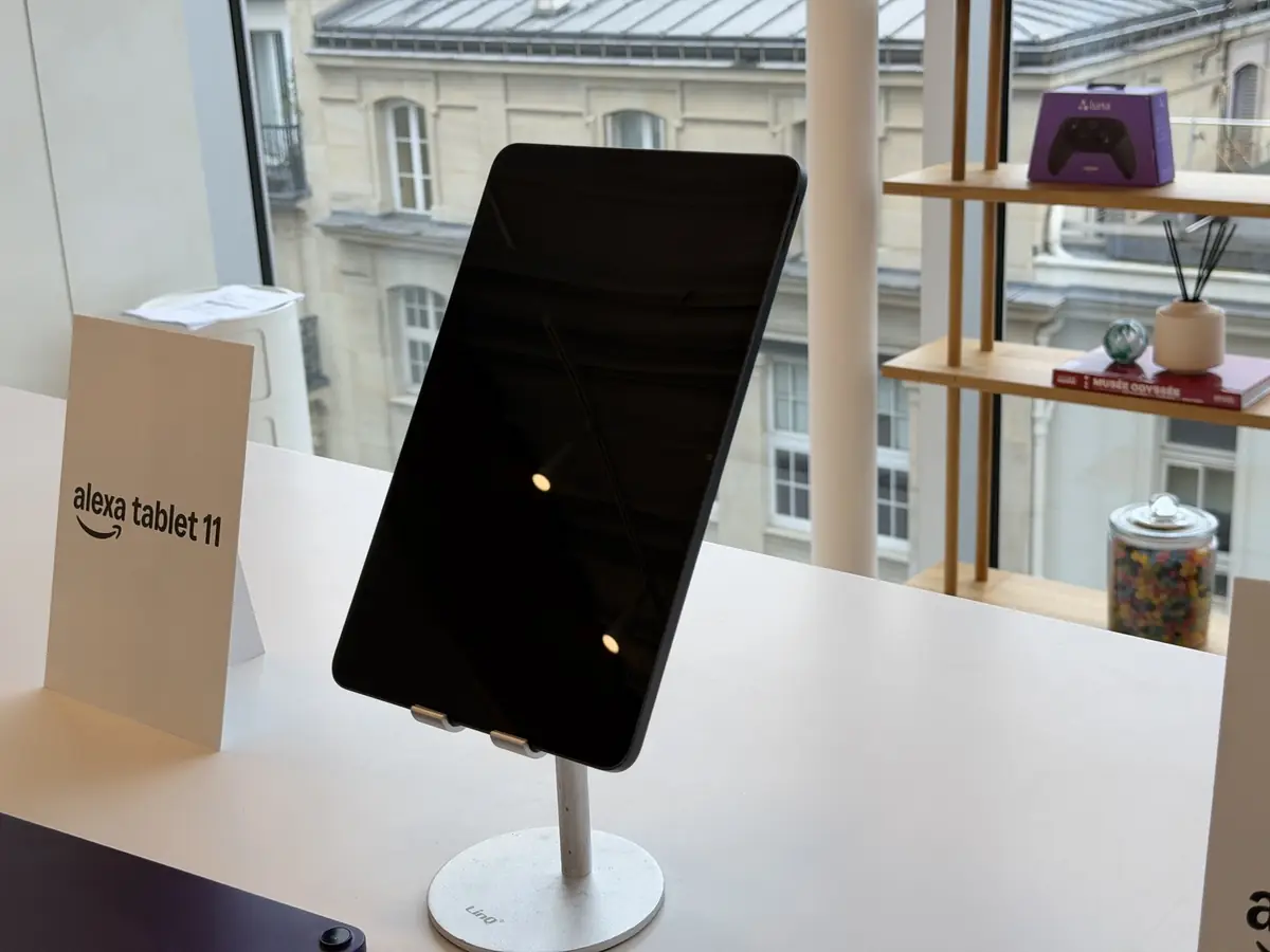 Tablette Amazon Alexa 12 Pro&nbsp;: un &eacute;cran mat qui la change en liseuse, d&egrave;s 559,99 euros