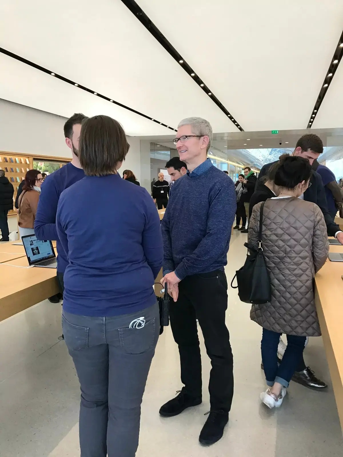 Tim Cook est en visite à Marseille ! (photos)