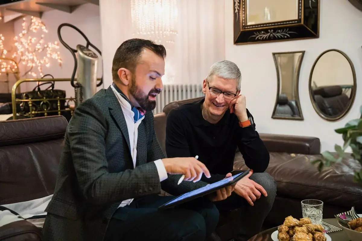 Tim Cook préfère la France au Super Bowl ;-) (photos)